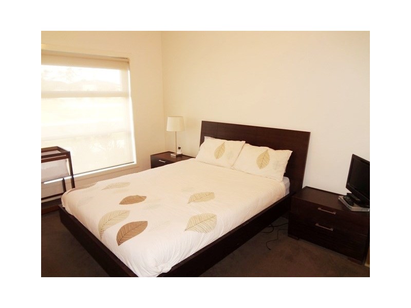 14 Zinnober Gardens, Epping VIC 3076