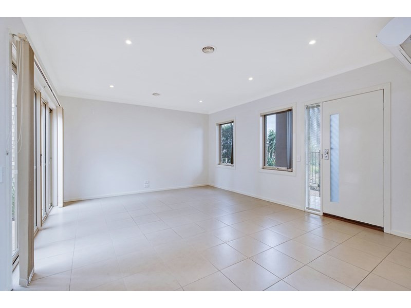 4 Cadiz Walk, Epping VIC 3076
