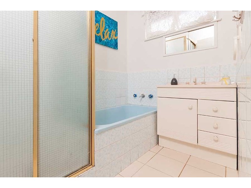 13/9 Seaver Grove, Reservoir VIC 3073