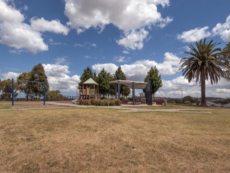 13 Turnstone Street, Doreen VIC 3754