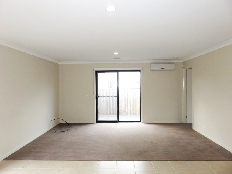 13 Beresford Road, Wollert VIC 3750