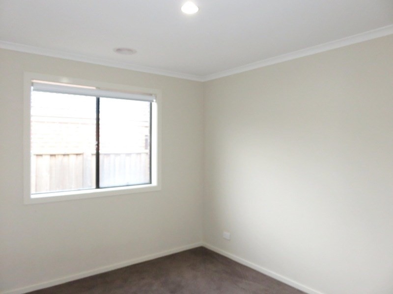 13 Beresford Road, Wollert VIC 3750