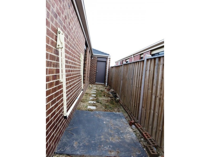 13 Beresford Road, Wollert VIC 3750