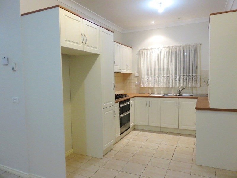 1/45 Grand Parade, Epping VIC 3076