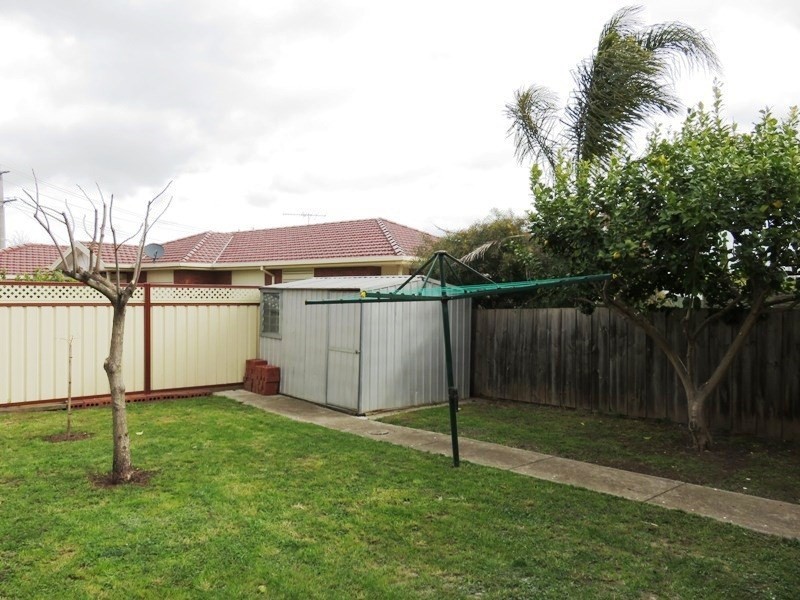 1/45 Grand Parade, Epping VIC 3076