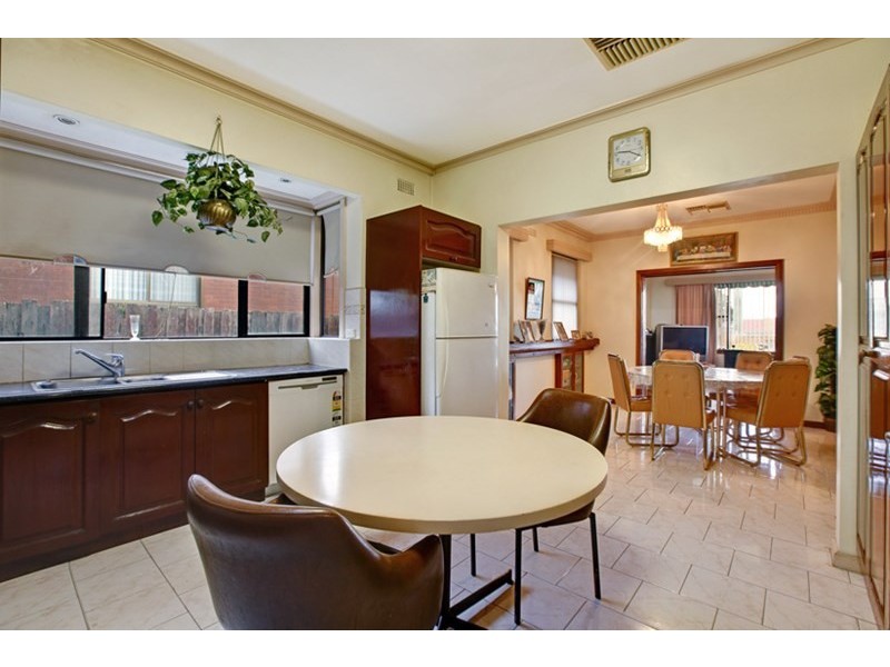 576 Gilbert Road, Reservoir VIC 3073
