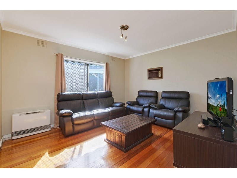 5 Borrie Street, Reservoir VIC 3073