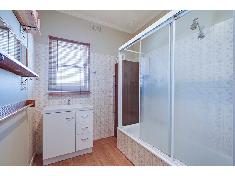 5 Borrie Street, Reservoir VIC 3073