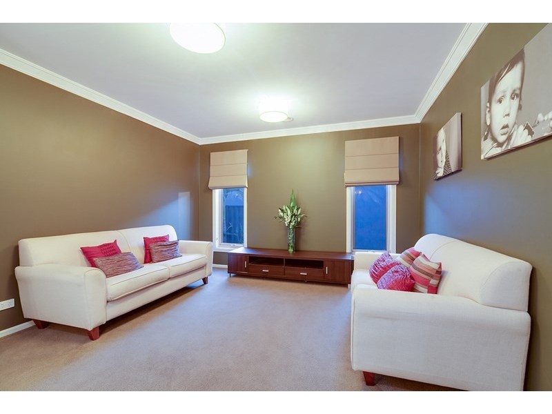 45 Viewgrand Boulevard, Epping VIC 3076