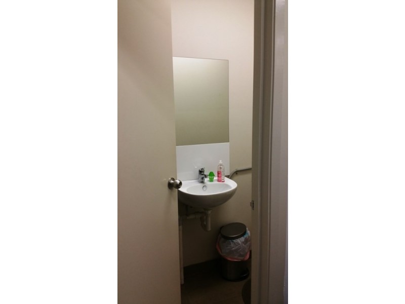 4/9 DANAHER Drive, South Morang VIC 3752