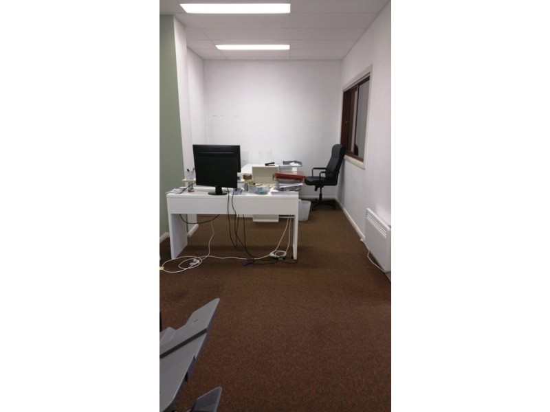 4/9 DANAHER Drive, South Morang VIC 3752