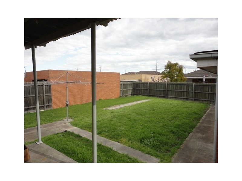 37 Kemp Avenue, Thomastown VIC 3074