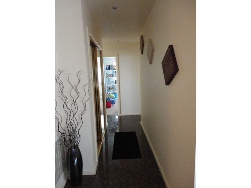 37 Kemp Avenue, Thomastown VIC 3074