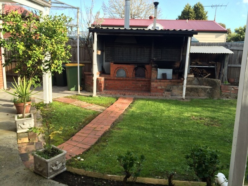 13 Lovelace Street, Preston VIC 3072