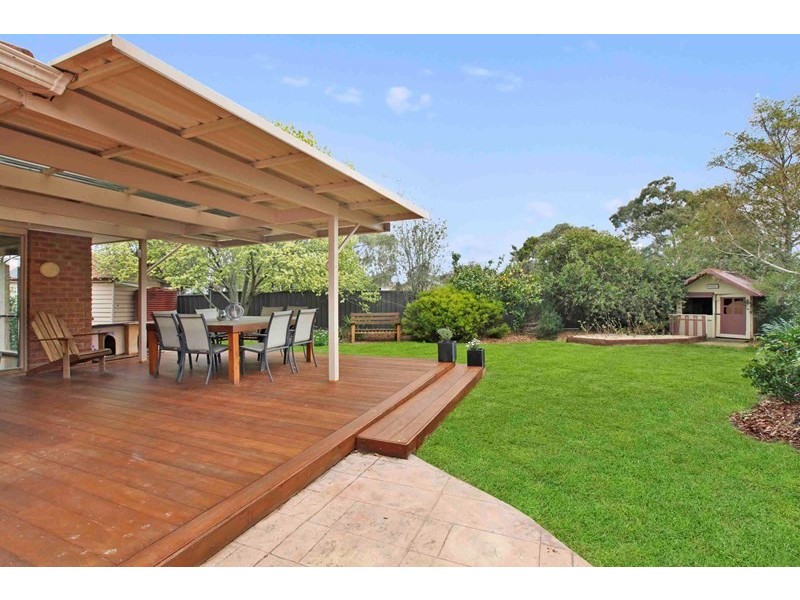 4 Avon Place, Epping VIC 3076