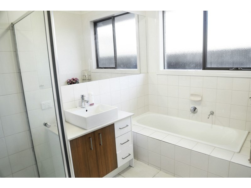 68 Serenity Way, South Morang VIC 3752