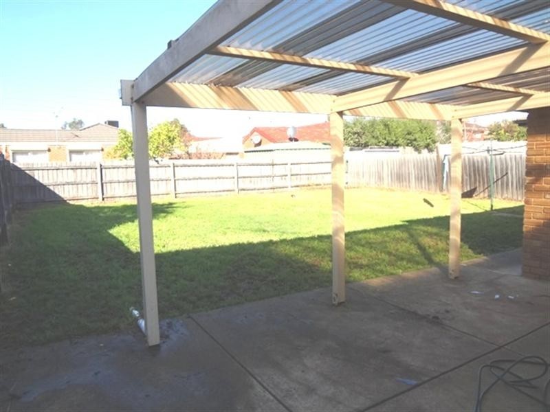 25 The Seekers Crescent, Mill Park VIC 3082