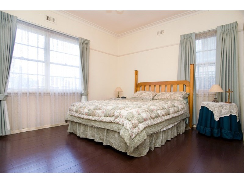 19 Chowne Street, Lalor VIC 3075