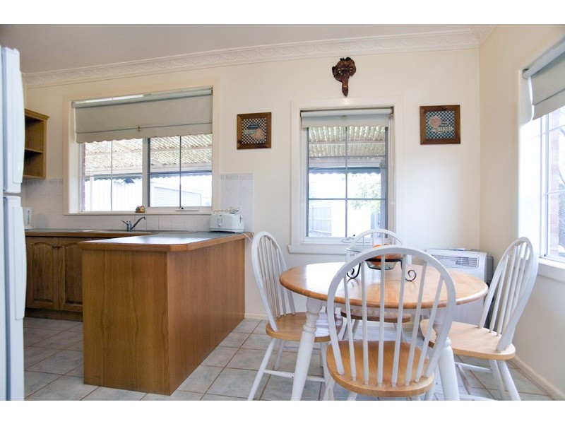 19 Chowne Street, Lalor VIC 3075