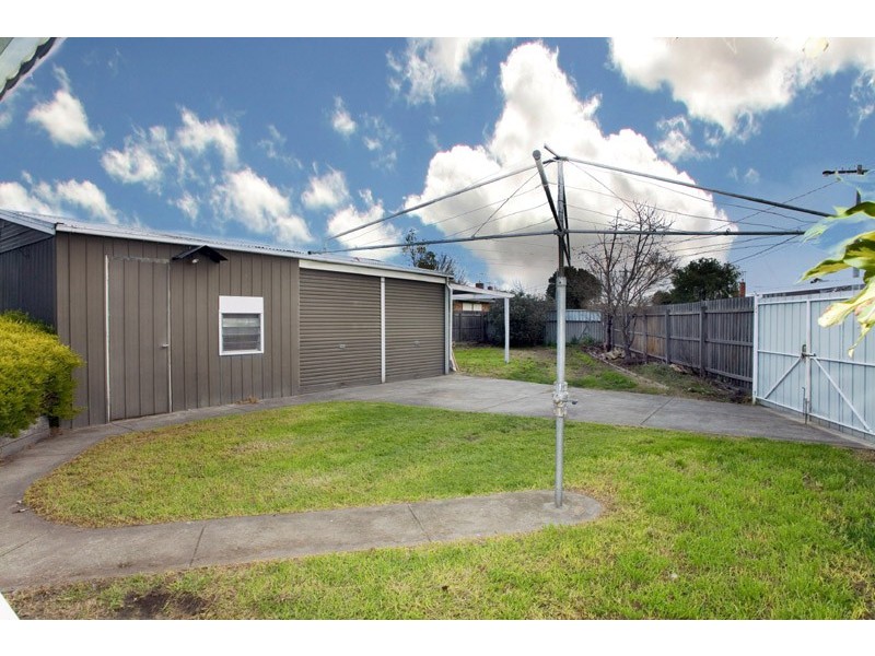 19 Chowne Street, Lalor VIC 3075