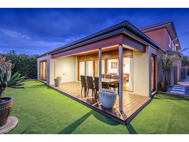 8 McCubbin Way, Mernda VIC 3754