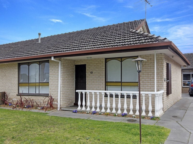 13/9 Seaver Grove, Reservoir VIC 3073