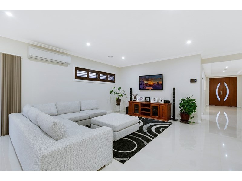 64 Monaco Circuit, Epping VIC 3076