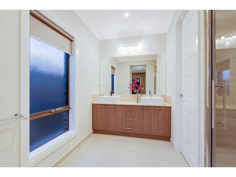 64 Monaco Circuit, Epping VIC 3076