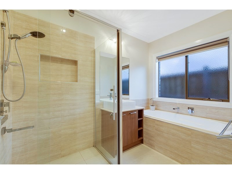 64 Monaco Circuit, Epping VIC 3076