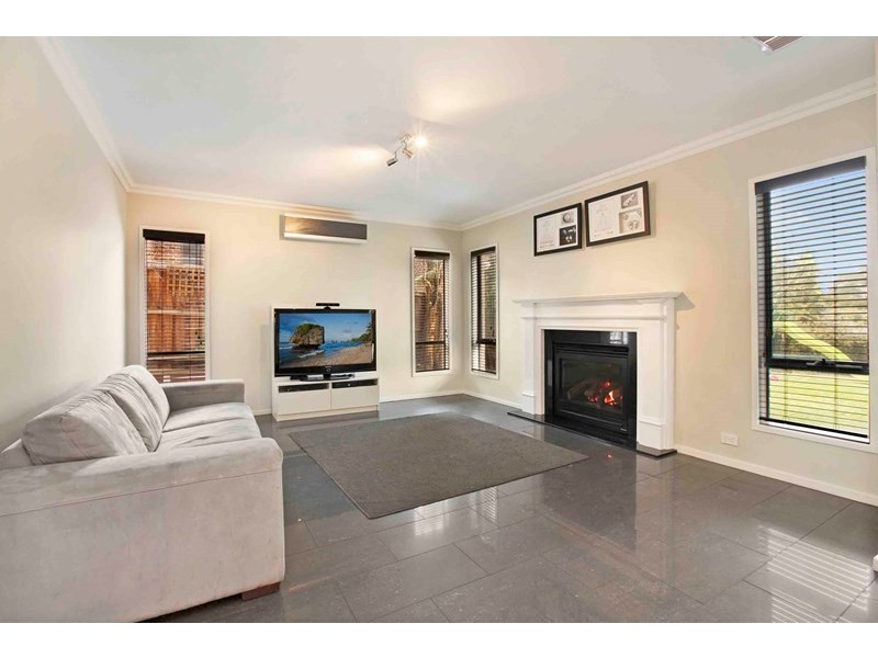 20 Timbertop Drive, Doreen VIC 3754