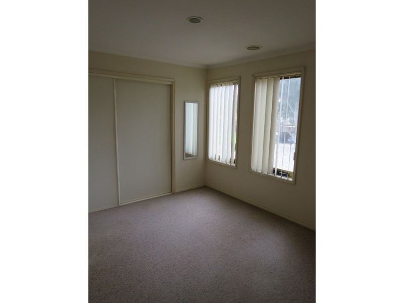 40/292 McKimmies Road, Mill Park VIC 3082
