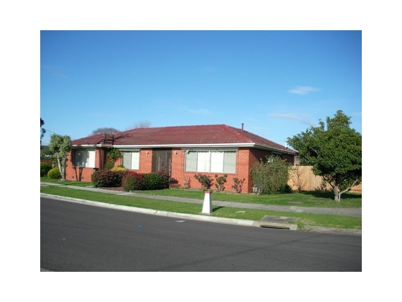 8 Peppercorn Parade, Epping VIC 3076