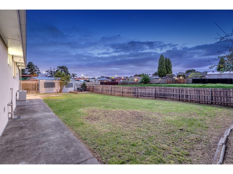 14 Ella Court, Lalor VIC 3075
