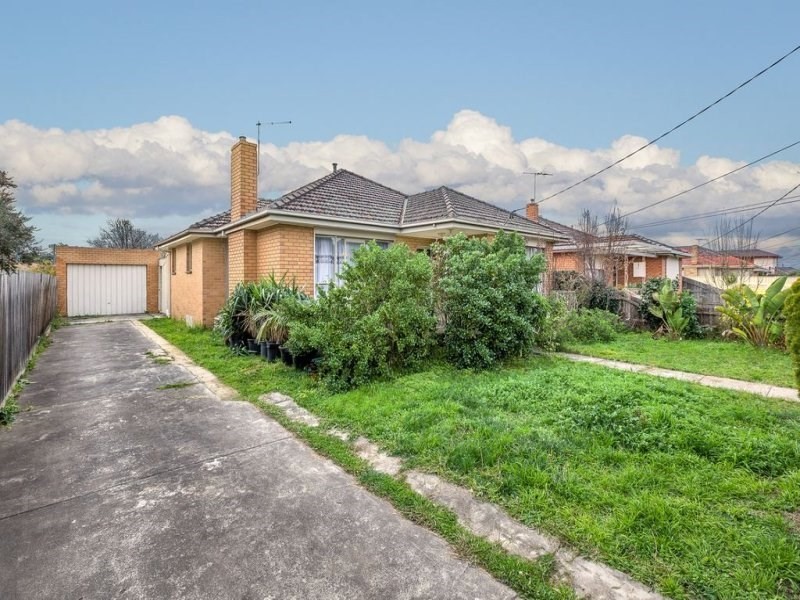 24 Curtin Avenue, Lalor VIC 3075