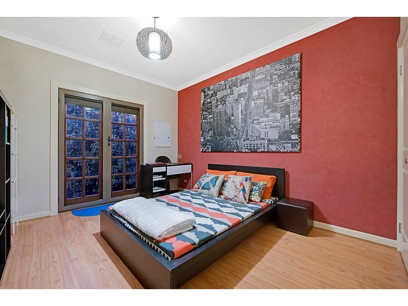 13 Canterbury Grove, Epping VIC 3076