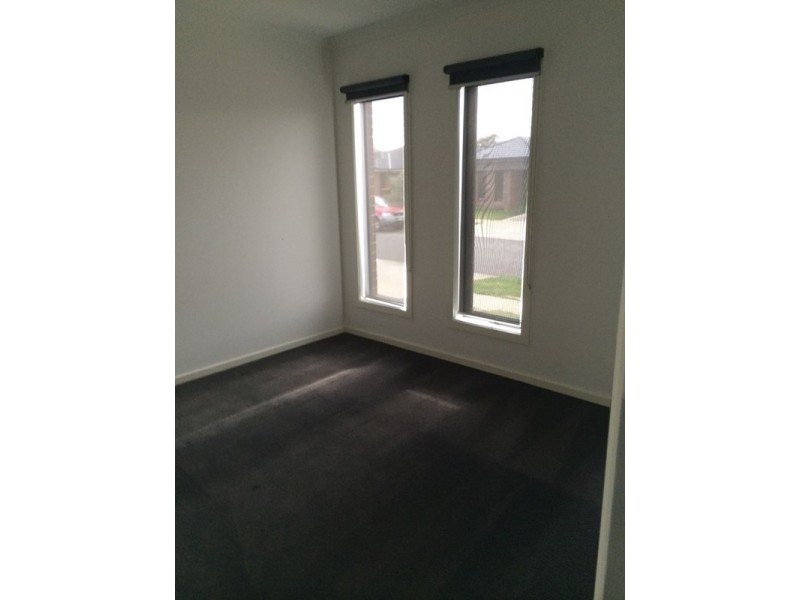 5 Balvicar Way, Mernda VIC 3754