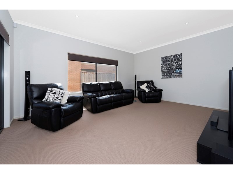 42 Vockensohn Place, Epping VIC 3076