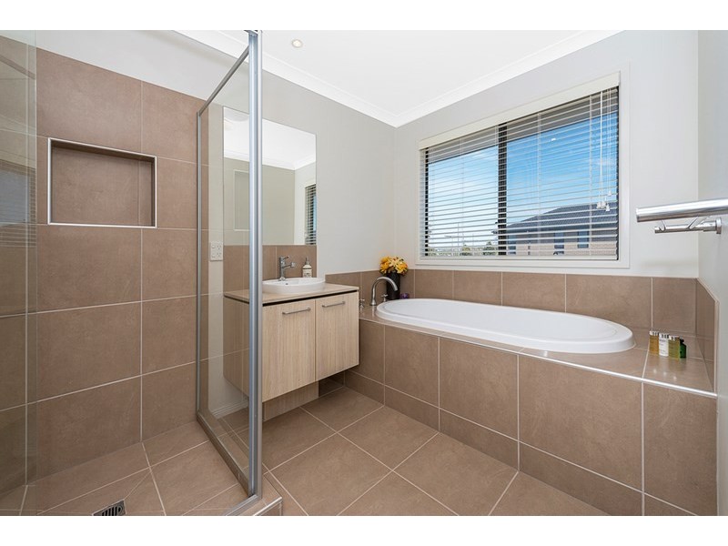 42 Vockensohn Place, Epping VIC 3076