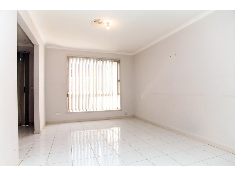 2/30 McFarlane Crescent, Epping VIC 3076