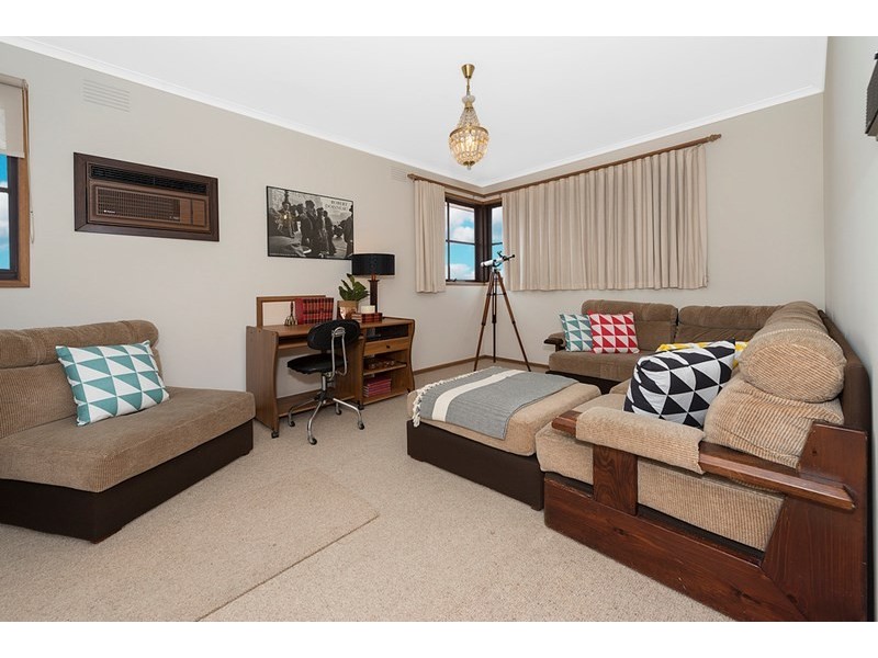 17 Gardiner Court, Mill Park VIC 3082