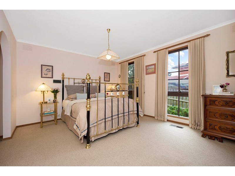 17 Gardiner Court, Mill Park VIC 3082