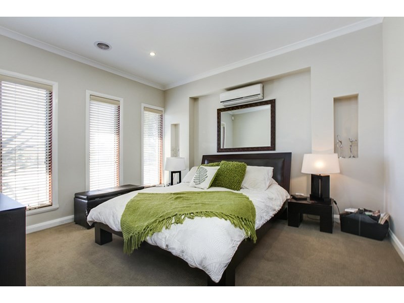 21 Coleridge Way, South Morang VIC 3752