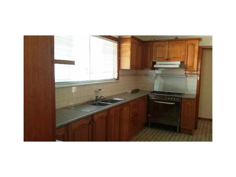 63 Merrilands Road, Reservoir VIC 3073