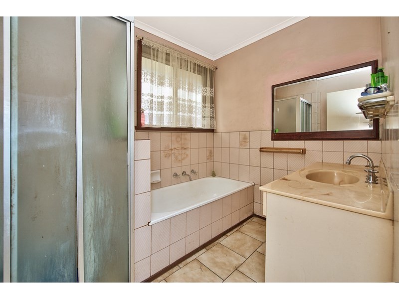 94 Dalton Road, Thomastown VIC 3074