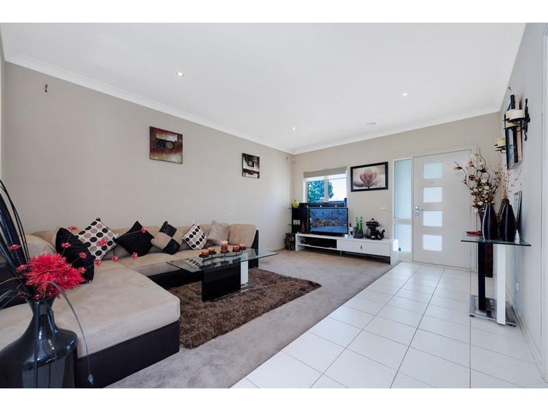71 Mission Hills Way, Craigieburn VIC 3064