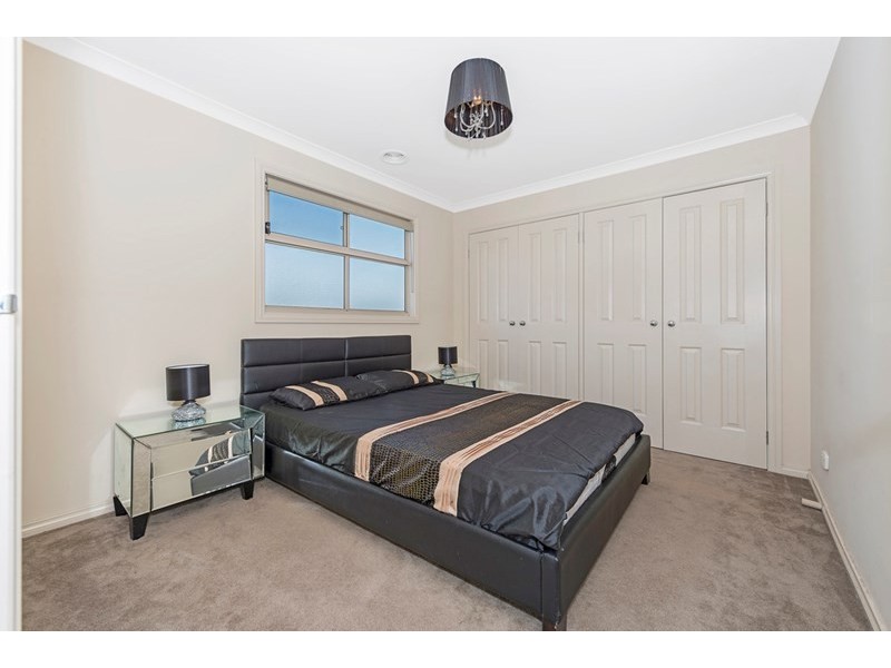 71 Mission Hills Way, Craigieburn VIC 3064