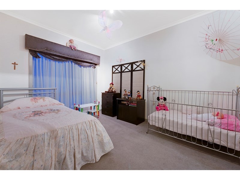 6 Chelsea Court, Thomastown VIC 3074