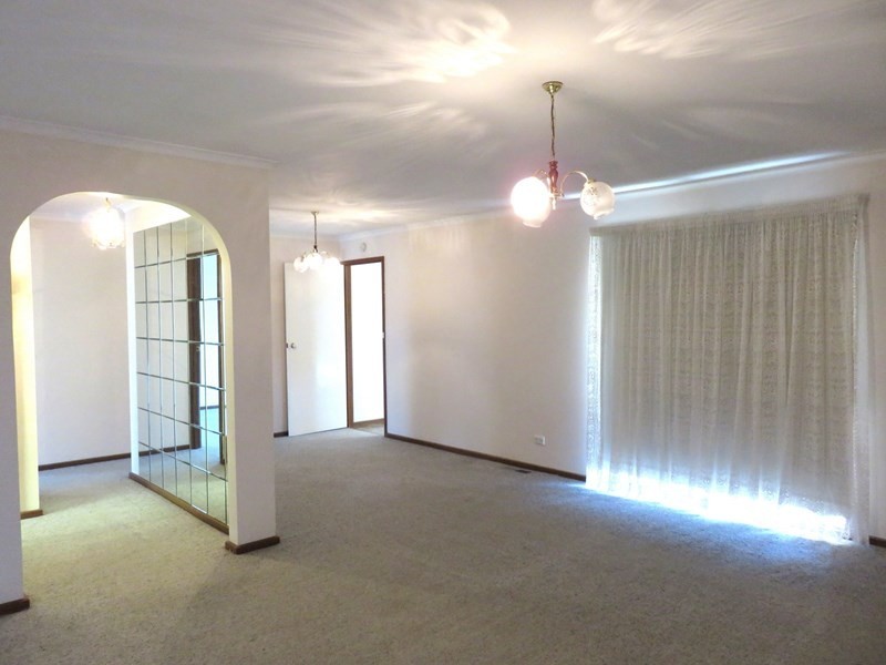 29 Buckland Crescent, Epping VIC 3076