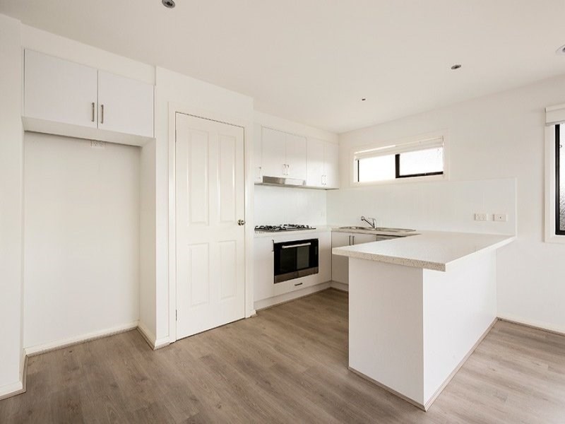 7 Picturesque Avenue, Doreen VIC 3754