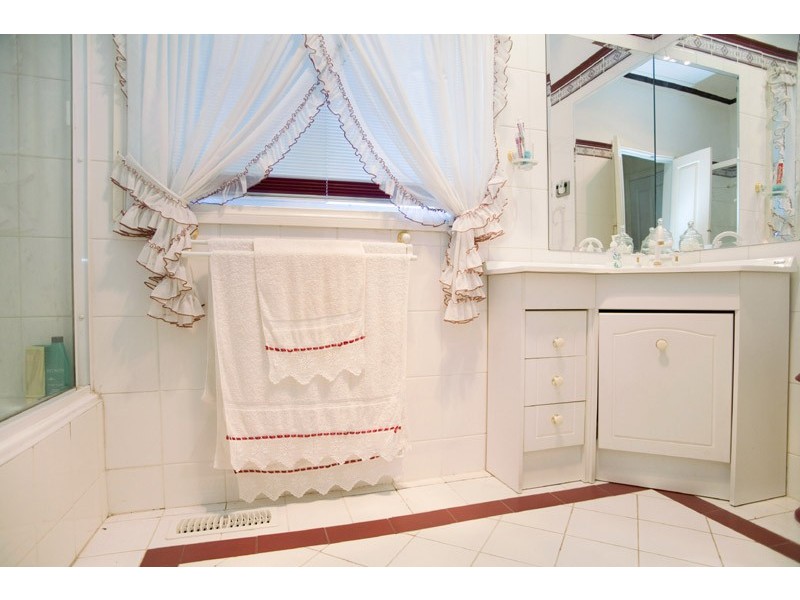 7 Dorothy Avenue, Thomastown VIC 3074